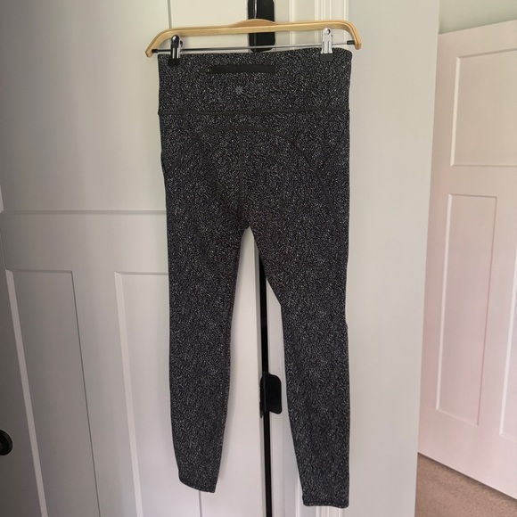Athleta Lightning Static 7/8 Tight in Black White Print High Waisted Leggings - Picture 7 of 7